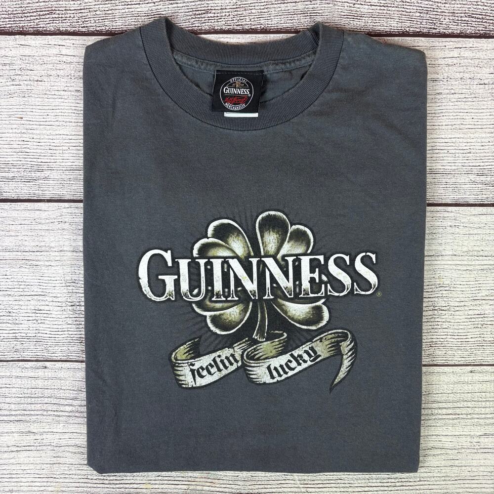 Vintage Y2k Guinness Beer "Feelin' Lucky" T-shirt